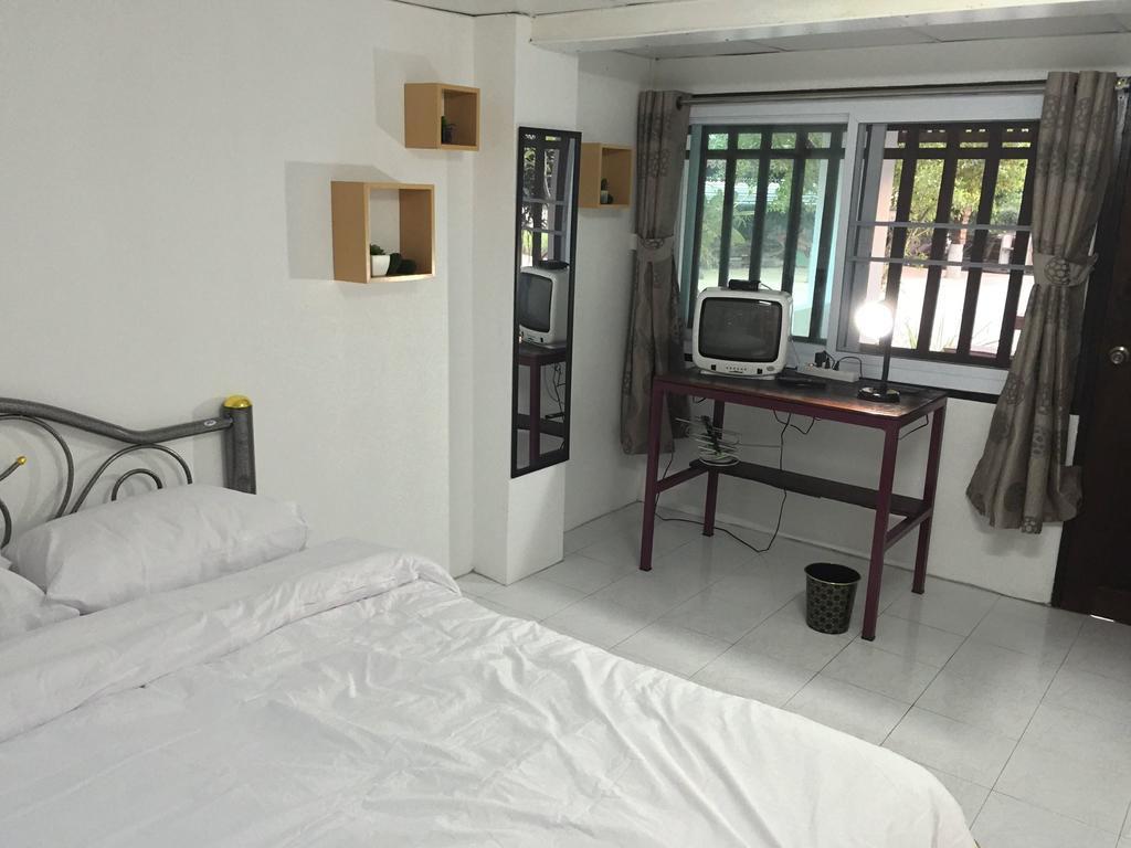 Hora Home Lampang Exterior photo
